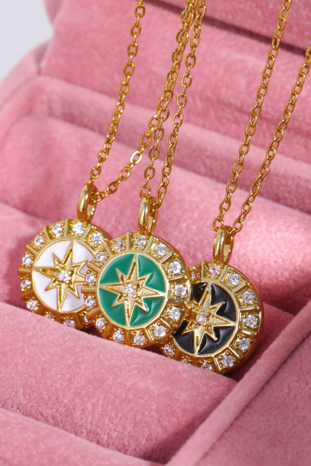 PREORDER - decor north star pendant necklace